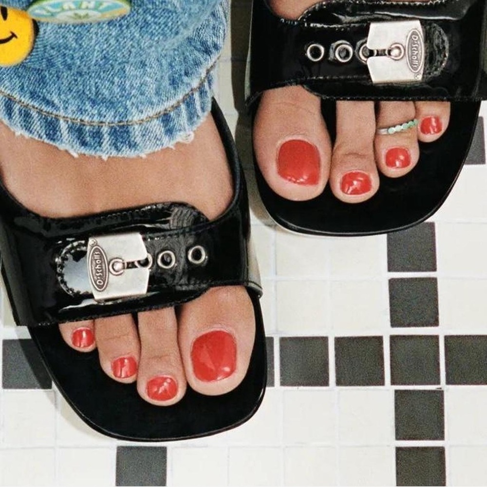 Re/Done x Dr. Scholls Black Laquer Clogs!